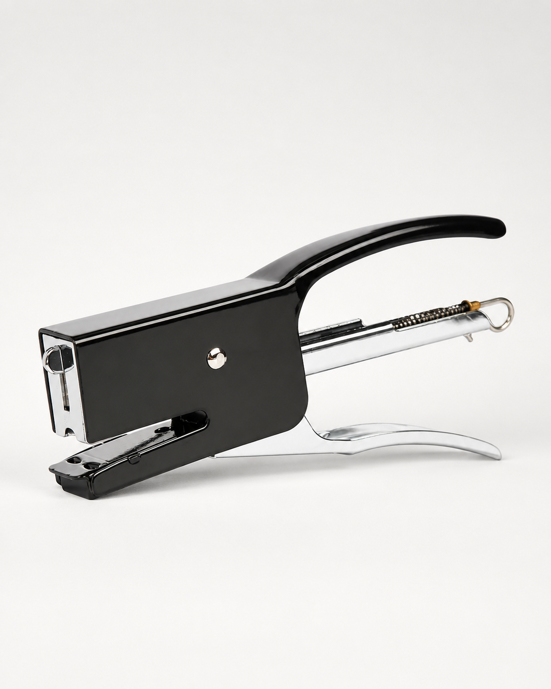 Heavy-Duty Metal Plier Staplers — Pack of 8